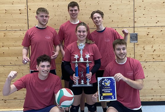 Das Siegerteam: Die Zw&ouml;lfer (Foto: J.Varges)