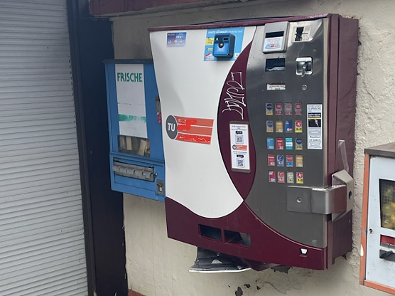 Gesprengter Automat im Zuckerweg (Foto: LPI) Gesprengter Automat im Zuckerweg (Foto: LPI)