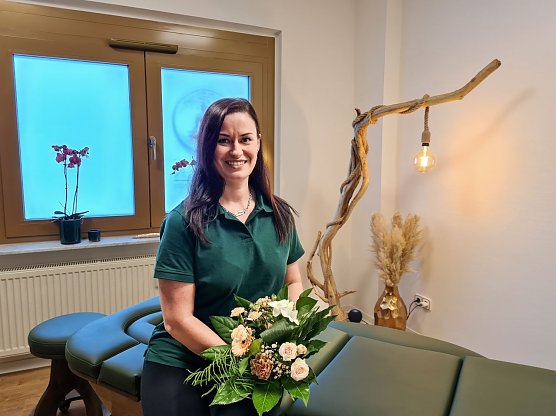 Anne-Katrin Gehlen hat in der Dr.-Robert-Koch-Stra&szlig;e 10 im Ossietzky-Hof ihre Physiotherapiepraxis er&ouml;ffnet. Neben klassischer physiotherapeutischer Behandlungsmethoden setzt die 32-J&auml;hrige auch auf ganzheitliche Behandlungskonzepte. (Foto: SWG Nordhausen/Susanne Schedwill)