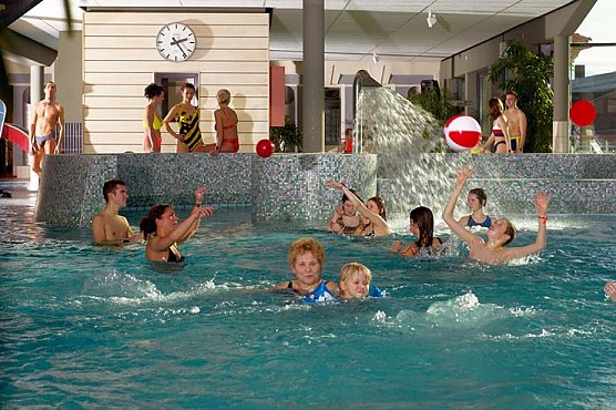 100 Jahre und immer jung (Foto: Badehaus)