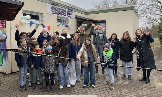 Feierliche Eröffnung des Jugendclubs (Foto: Kreisjugendring Nordhausen) Feierliche Eröffnung des Jugendclubs (Foto: Kreisjugendring Nordhausen)