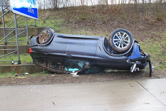 Unfall heute Nachmittag auf der Autobahn (Foto: Silvio Dietzel) Unfall heute Nachmittag auf der Autobahn (Foto: Silvio Dietzel)