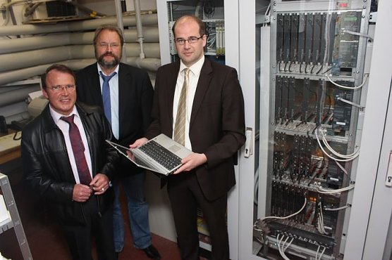 Schnell ins Netz (Foto: P. Grabe)