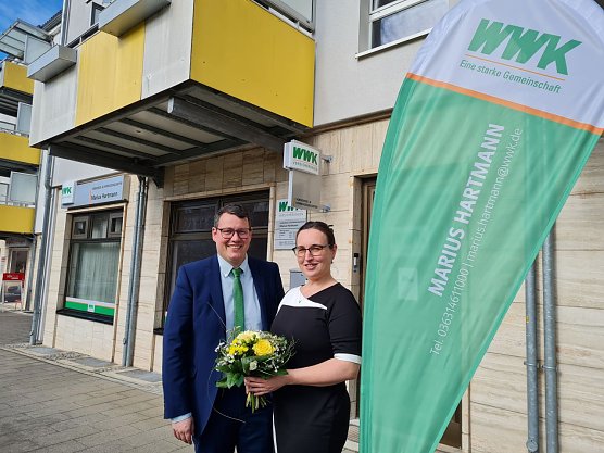 Agenturleiter Marius Hartmann und seine Kollegin Annett Stolze sind ab sofort in der Bahnhofstra&szlig;e 35 in Nordhausen zu finden. (Foto: SWG Nordhausen/Susanne Schedwill)
