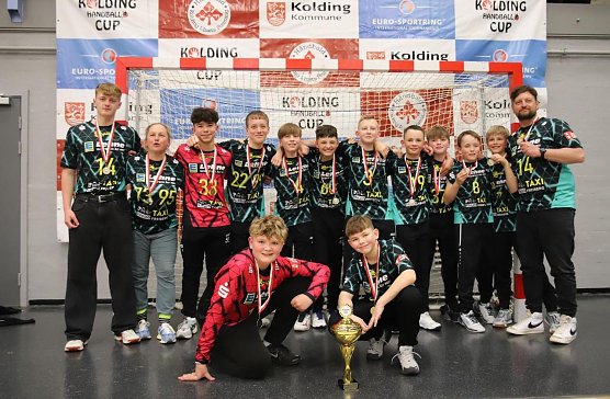 Das Siegerteam der Nordhäuser D-Jugend (Foto: NSV) Das Siegerteam der Nordhäuser D-Jugend (Foto: NSV)