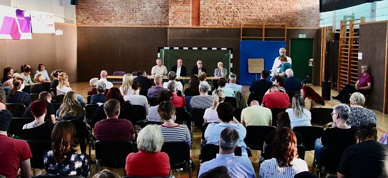 Wie geht es weiter mit der Grundschule Klettenberg? im Ort wurde dazu gestern lebhaft diskutiert (Foto: agl)