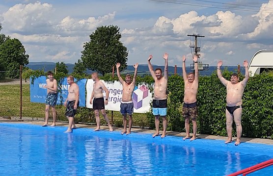 Ins Wasser, marsch! (Foto: M.Steinecke) Ins Wasser, marsch! (Foto: M.Steinecke)