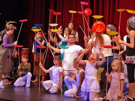 Zirkusshow zum Kindertag (Foto: A. Hillmann )
