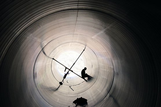 Schwei&szlig;arbeiten an den neuen Trinkwasserr&ouml;hren (Foto: Wasserverband Nordhausen)