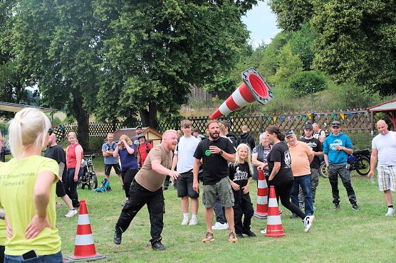 Spiel und Spa&szlig; beim Simson-Treffen (Foto: P.Blei)