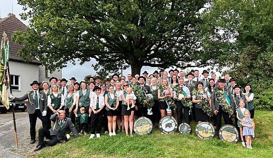 Die Appenröder Schützen (Foto: Florian F. Hans ) Die Appenröder Schützen (Foto: Florian F. Hans )