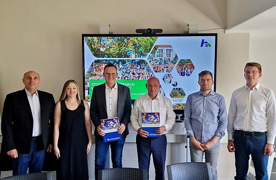 Die Hochschule Nordhausen und die Lviv Polytechnic National University (Ukraine) besiegeln ihre Zusammenarbeit mit der Unterzeichnung eines Memorandum of Understanding. (Foto: HSN)