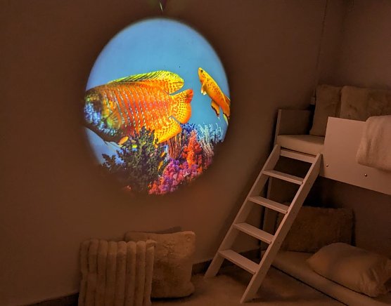 Gemütlicher Snoezelraum in der Kita Wirbelwind (Foto: Anna-Maria Fritsche) Gemütlicher Snoezelraum in der Kita Wirbelwind (Foto: Anna-Maria Fritsche)