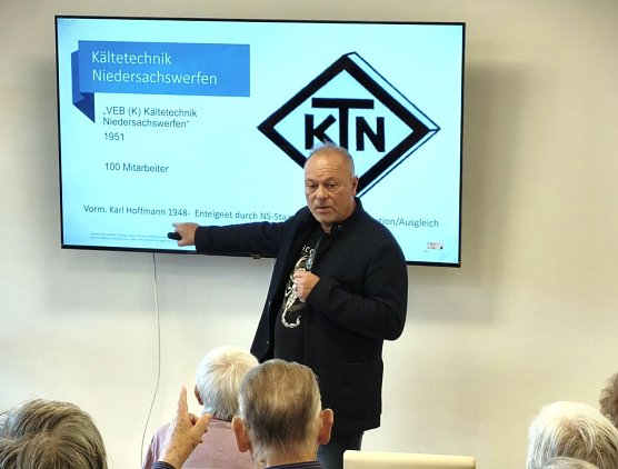 Tim Schäfer ging mit den Senioren auf Zeitreise in die 1950er Jahre (Foto: Tim Schäfer) Tim Schäfer ging mit den Senioren auf Zeitreise in die 1950er Jahre (Foto: Tim Schäfer)