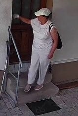 Wer erkennt diese Frau? (Foto: Peter Blei) Wer erkennt diese Frau? (Foto: Peter Blei)