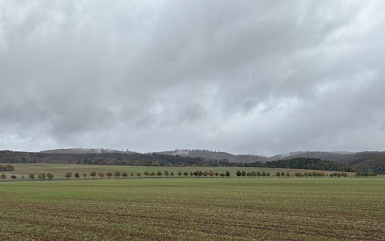 St&uuml;rmischen regnerisch. Hier bei Stempeda am Alten Stolberg (Foto: oas)