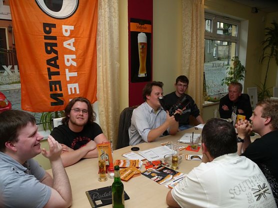 infoveranstaltung der Piratenpartei (Foto: Angelo Glashagel) infoveranstaltung der Piratenpartei (Foto: Angelo Glashagel)