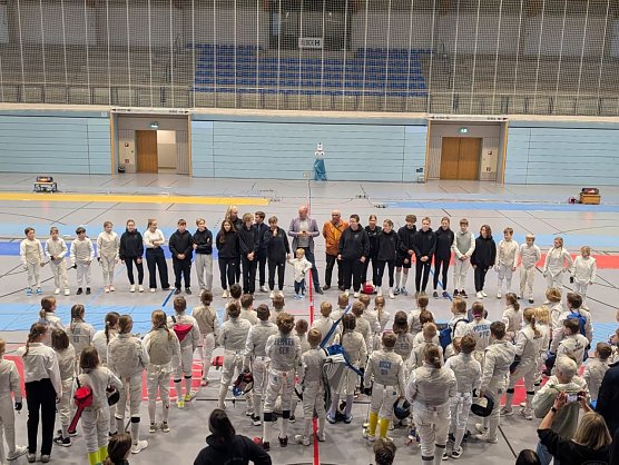 Eröffnung der Wettkämpfe in der Wiedigsburghalle (Foto: Susanne Nikoleizig) Eröffnung der Wettkämpfe in der Wiedigsburghalle (Foto: Susanne Nikoleizig)