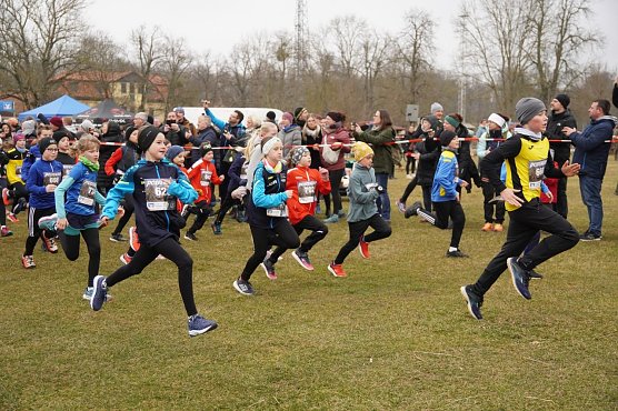 Junge Starter beim Possenlauf (Foto: Janine Skara)