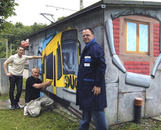 Bunte Haltestelle (Foto: Stadtwerke Nordhausen)