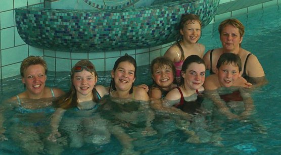 Spa&szlig; im Wasser (Foto: Badehaus)