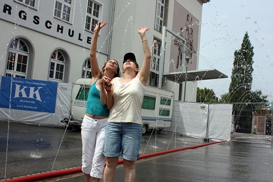 Kalte Dusche (Foto: I. Bergmann) Kalte Dusche (Foto: I. Bergmann)