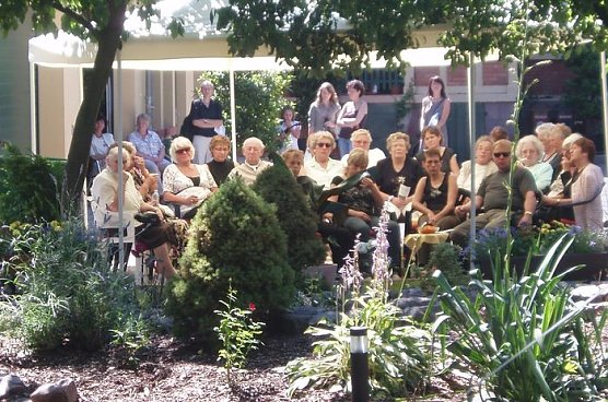 Musik im Garten (Foto: T. Titulaer)