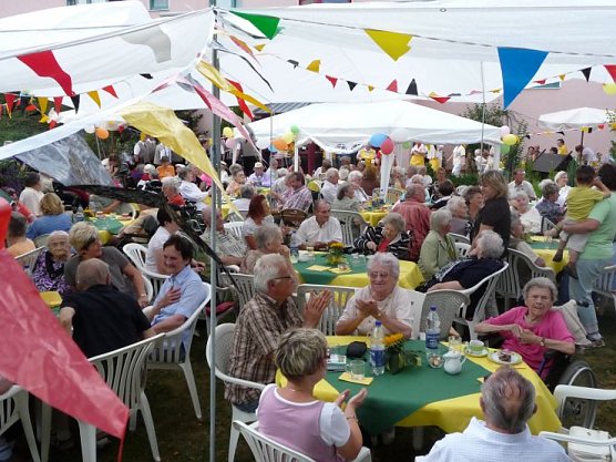 Sommerfestfreude (Foto: Angelo Glashagel) Sommerfestfreude (Foto: Angelo Glashagel)