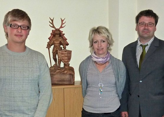 Begrüßt (Foto: E. Kagelmacher) Begrüßt (Foto: E. Kagelmacher)