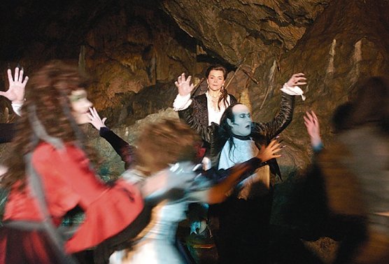 Spektakel in der Höhle (Foto: nnz) Spektakel in der Höhle (Foto: nnz)