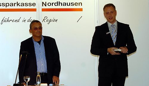 Mann, Gr&auml;ser (Foto: wf)