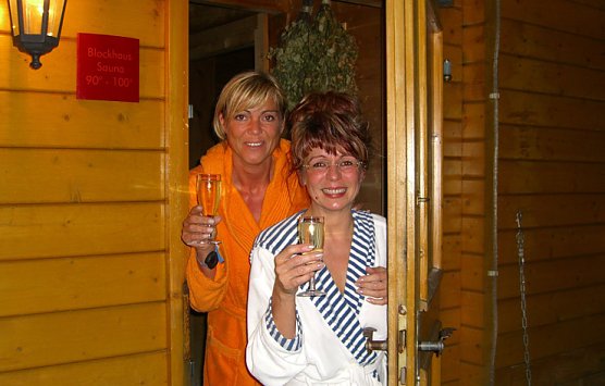 Herzlich willkommen (Foto: Badehaus) Herzlich willkommen (Foto: Badehaus)