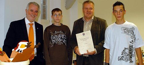 &Uuml;bergeben (Foto: Wiethoff)