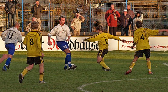 Viel Gew&uuml;rge im Mittelfeld (Foto: nnz)