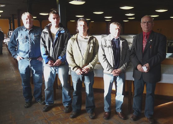 Vogelausstellung Sondershausen (Foto: Karl-Heinz Herrmann) Vogelausstellung Sondershausen (Foto: Karl-Heinz Herrmann)