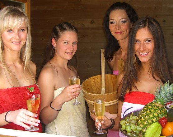 Frauen schwitzen gern allein (Foto: C. Dudek) Frauen schwitzen gern allein (Foto: C. Dudek)