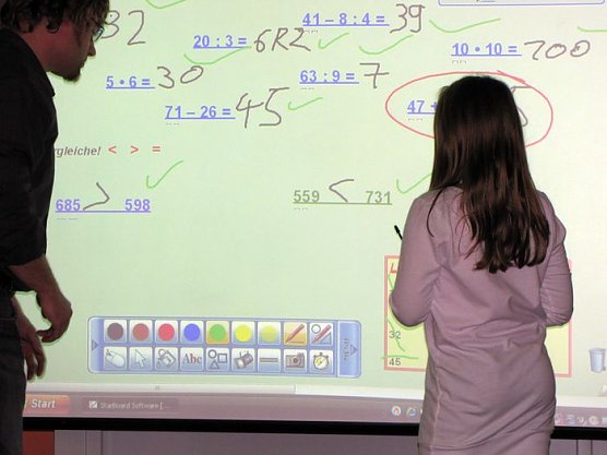 Neue Tafel (Foto: J. Peter)