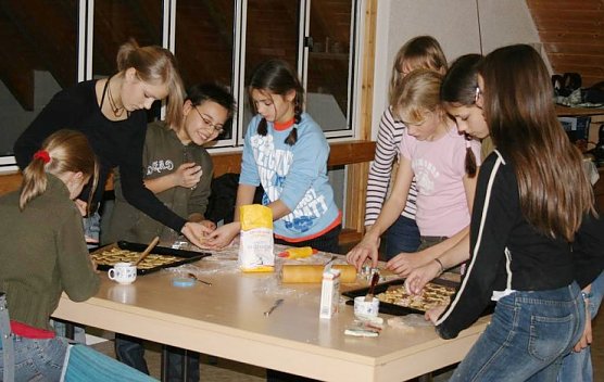 Flei&szlig;ige Pl&auml;tzchenb&auml;cker (Foto: D.P.)