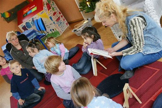 Vorgelesen (Foto: M. Daniel) Vorgelesen (Foto: M. Daniel)