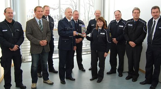 Staffelstab übergeben (Foto: T. Soszynski) Staffelstab übergeben (Foto: T. Soszynski)