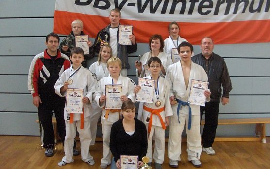 Erfolgreiche Judokas (Foto: Köhler) Erfolgreiche Judokas (Foto: Köhler)