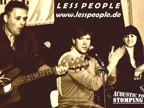 Less People (Foto: Agentur)