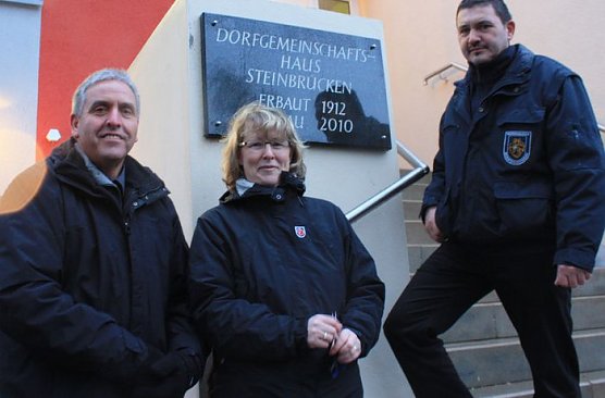 &Uuml;bergeben (Foto: I. Bergmann)