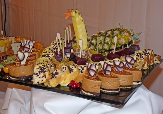 Schlossball eröffnet (Foto: Karl-Heinz Herrmann) Schlossball eröffnet (Foto: Karl-Heinz Herrmann)