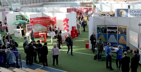 Zwei Tage jede Menge Angebote (Foto: J. Piper) Zwei Tage jede Menge Angebote (Foto: J. Piper)