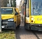 Postauto und Stra&szlig;enbahn stie&szlig;en in Nordhausen-Ost zusammen