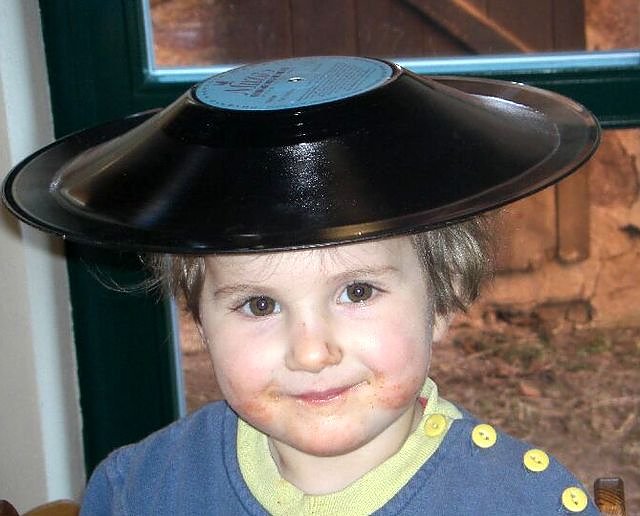 Kopfbedeckung (Foto: F. Tuschy) Kopfbedeckung (Foto: F. Tuschy)