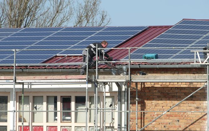 Sonne anzapfen (Foto: TiRo Neu) Sonne anzapfen (Foto: TiRo Neu)