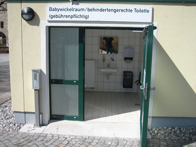 Öffentliche Toilette (Foto: Patrick Grabe, Pressestelle Stadt Nordhausen) Öffentliche Toilette (Foto: Patrick Grabe, Pressestelle Stadt Nordhausen)