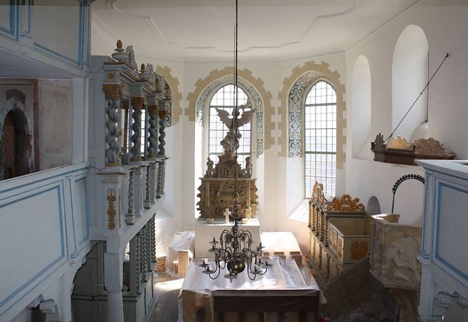 Blick in den Kircheninnenraum (Foto: T. Wendehost)